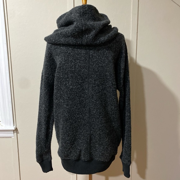 NWT Abercrombie & Fitch Grey Cowlneck Tunic Sweater, Size XS - Picture 4 of 7